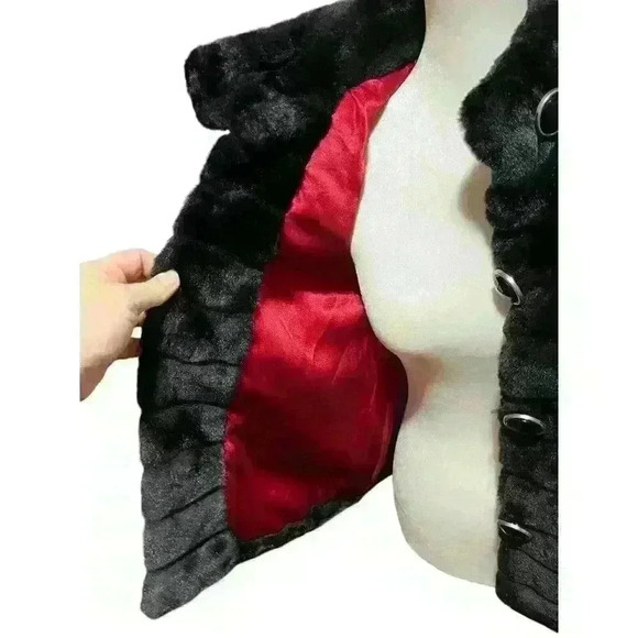 Cherokee Girl's XL 14/16 Faux Fur Coat Button Up with Red Lining - Picture 7 of 7